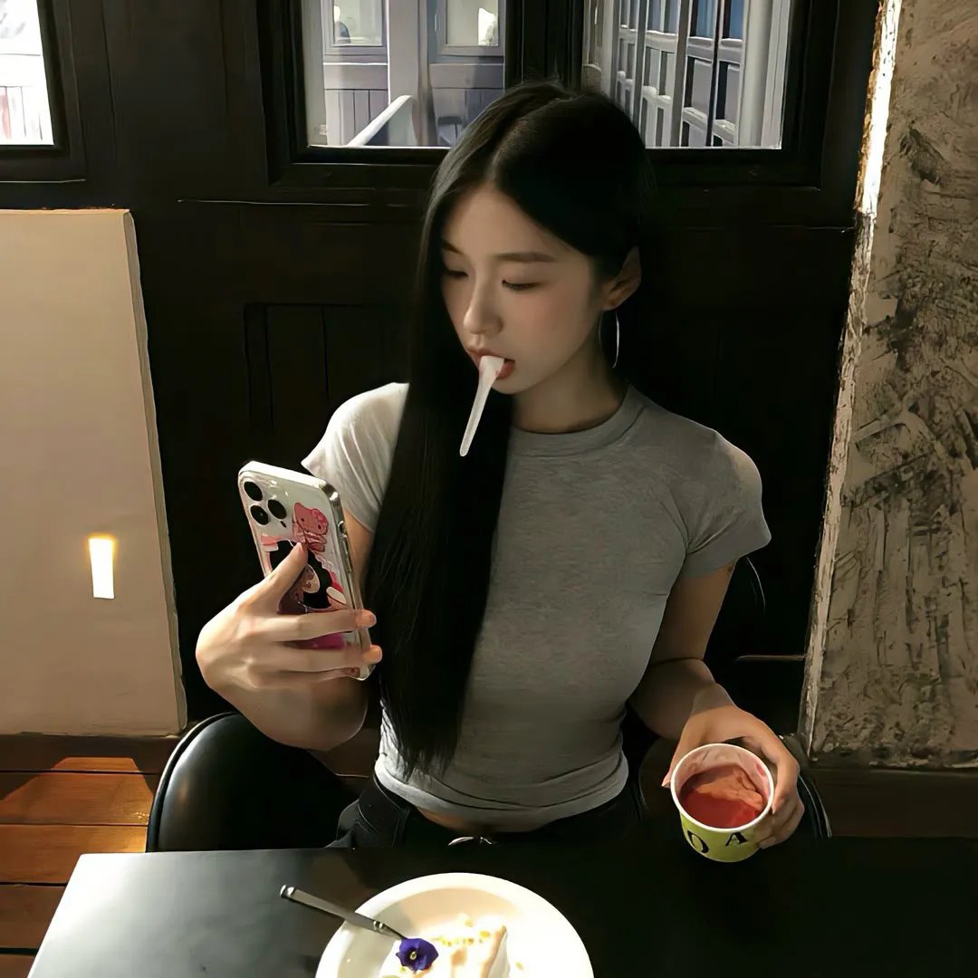 微笑威士忌海报